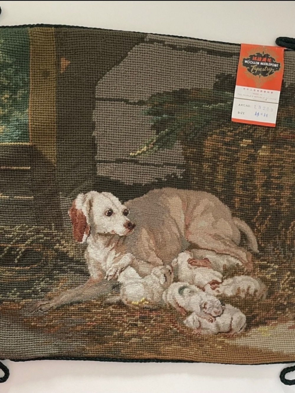 Woollen Needlepoint Tapestry Throw Pillow Cover Mother Dog w/Pups Cushion 14”
